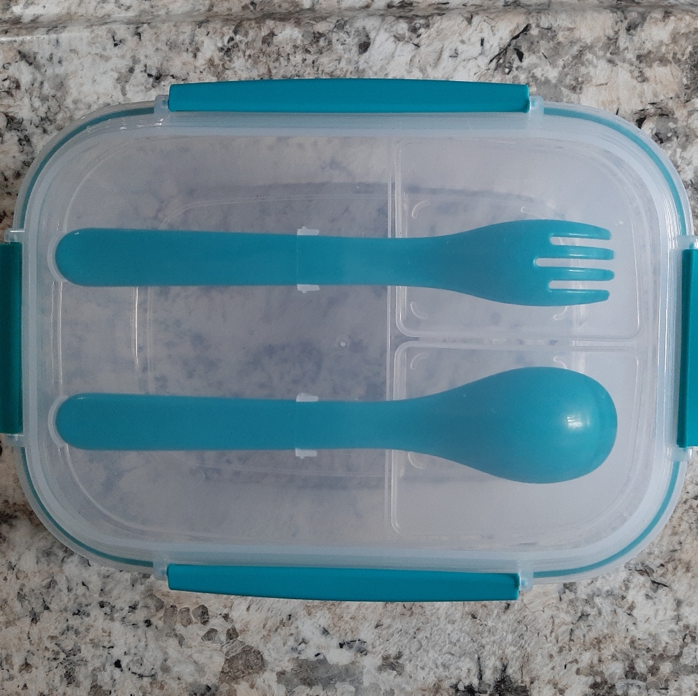 Aqua Lunch Container with Utensils